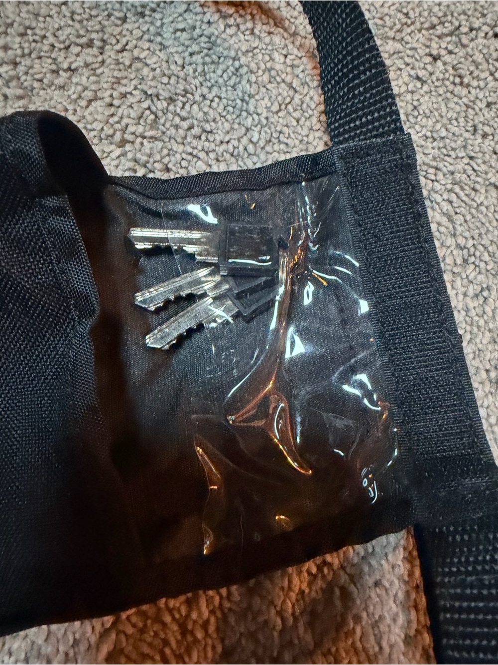 Pacsafe® 55L anti-theft backpack & bag protector - Picture 6 of 6